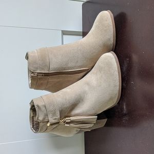 Tan suede boots